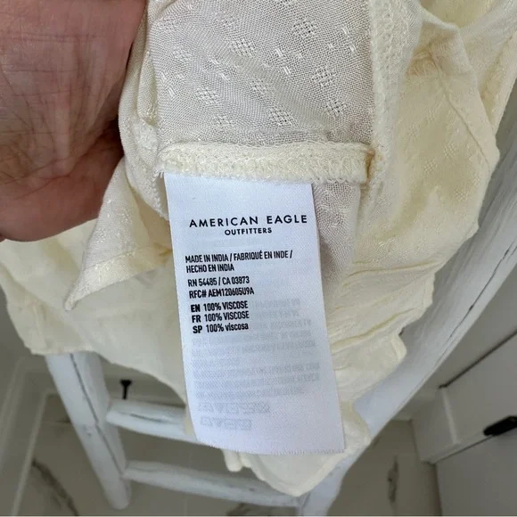 American Eagle Outfitters Cream Tie Front Sleeveless Tank Size Small - Picture 8 of 9